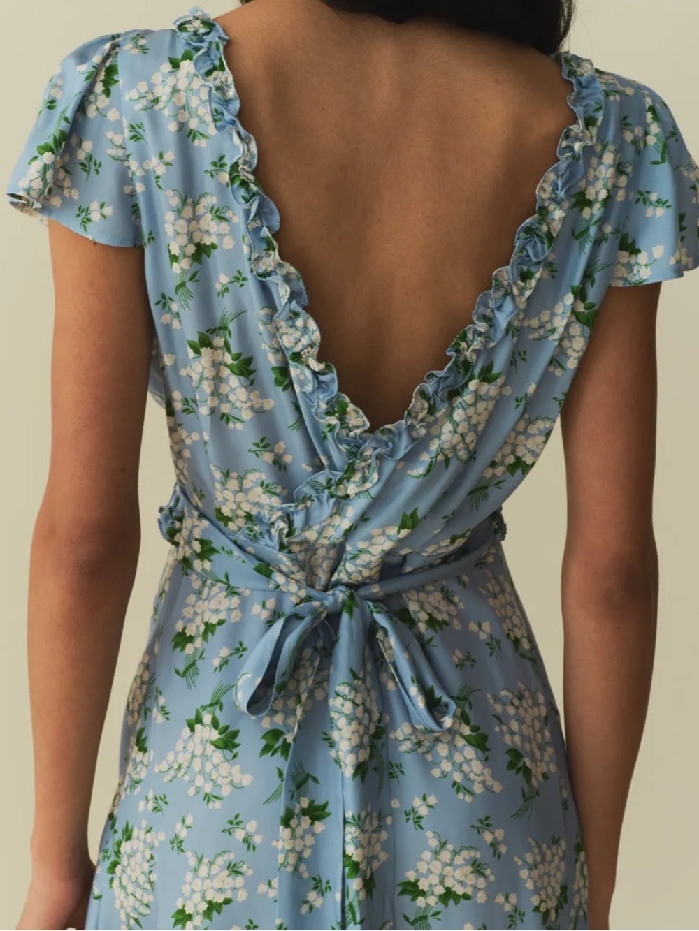 Doen Tayla Silk Ruffle V Neck Short Sleeve Mini Dress Sky May Bell Floral Blue - Picture 5 of 13